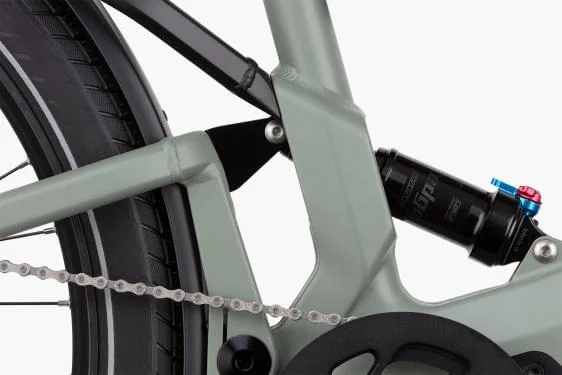 RM Superdelite GT vario HS HE51 cm '23 ezüst elektromos kerékpár (400Wh, Kiox, Csomagtartó)